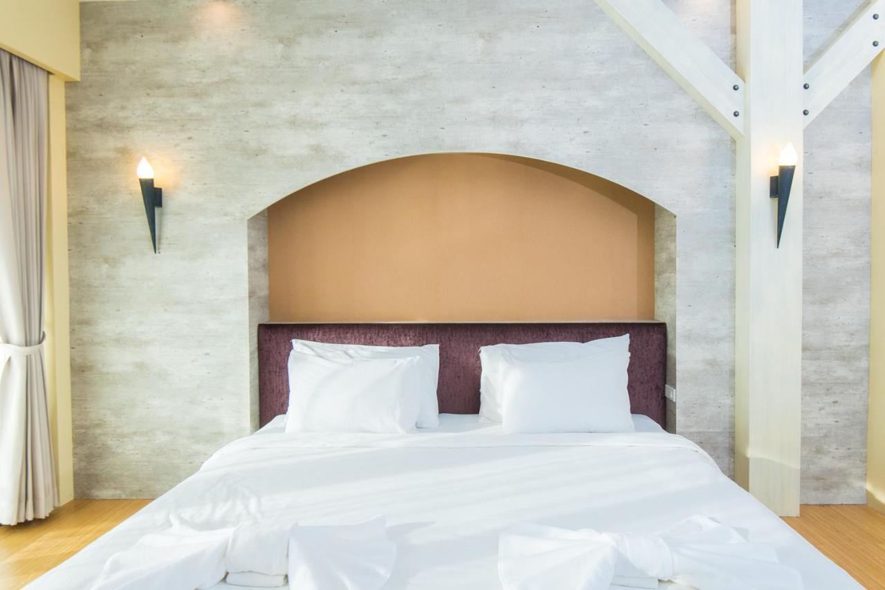 Baan Talay See Cream Resort Samut Songkhram Exterior photo