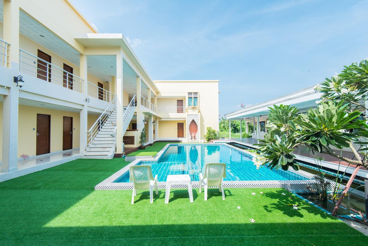 Baan Talay See Cream Resort Samut Songkhram Exterior photo