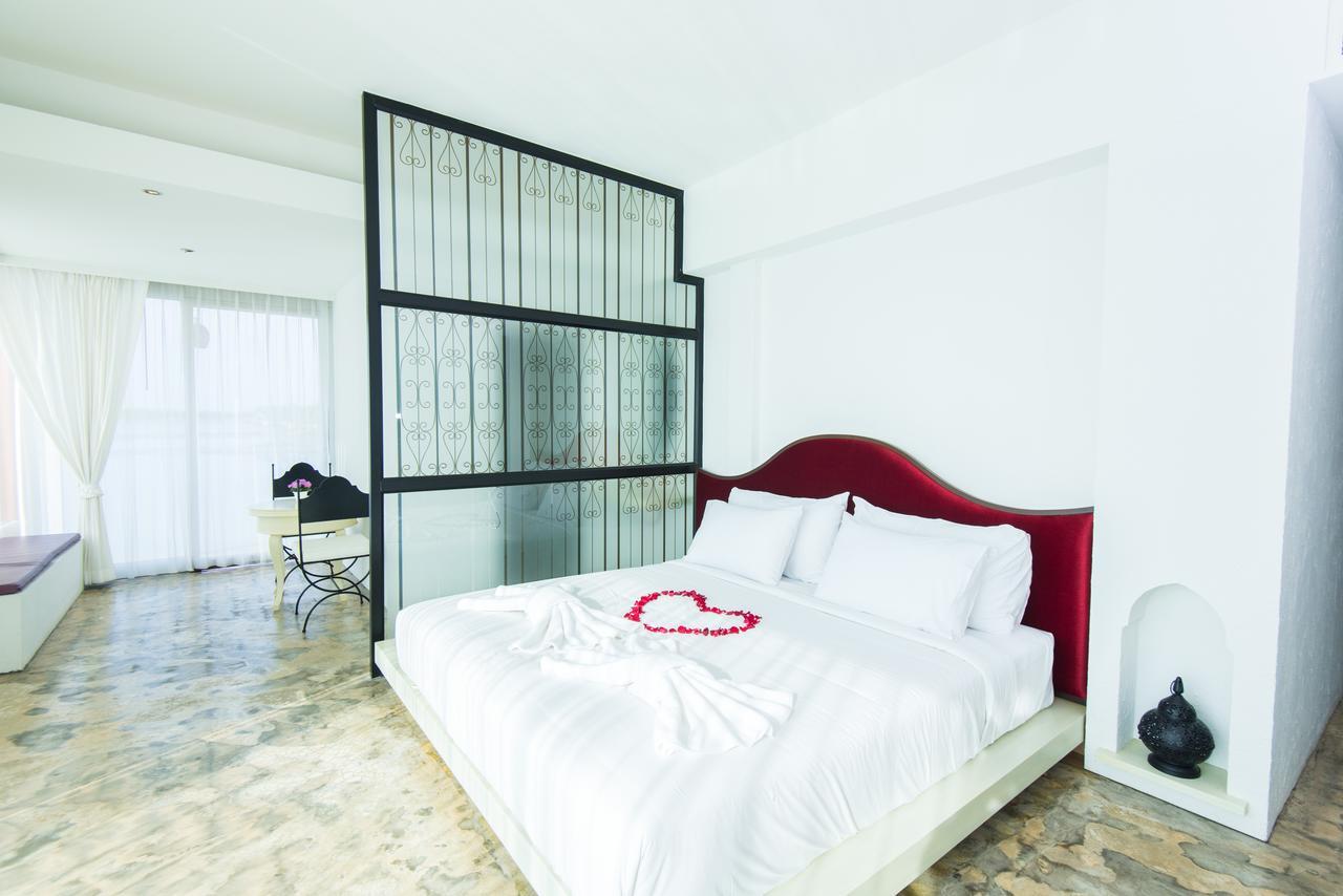 Baan Talay See Cream Resort Samut Songkhram Exterior photo