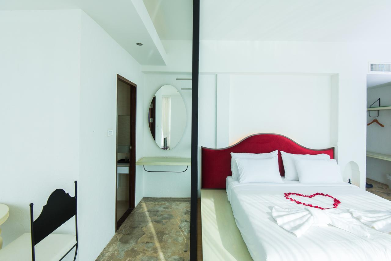 Baan Talay See Cream Resort Samut Songkhram Exterior photo