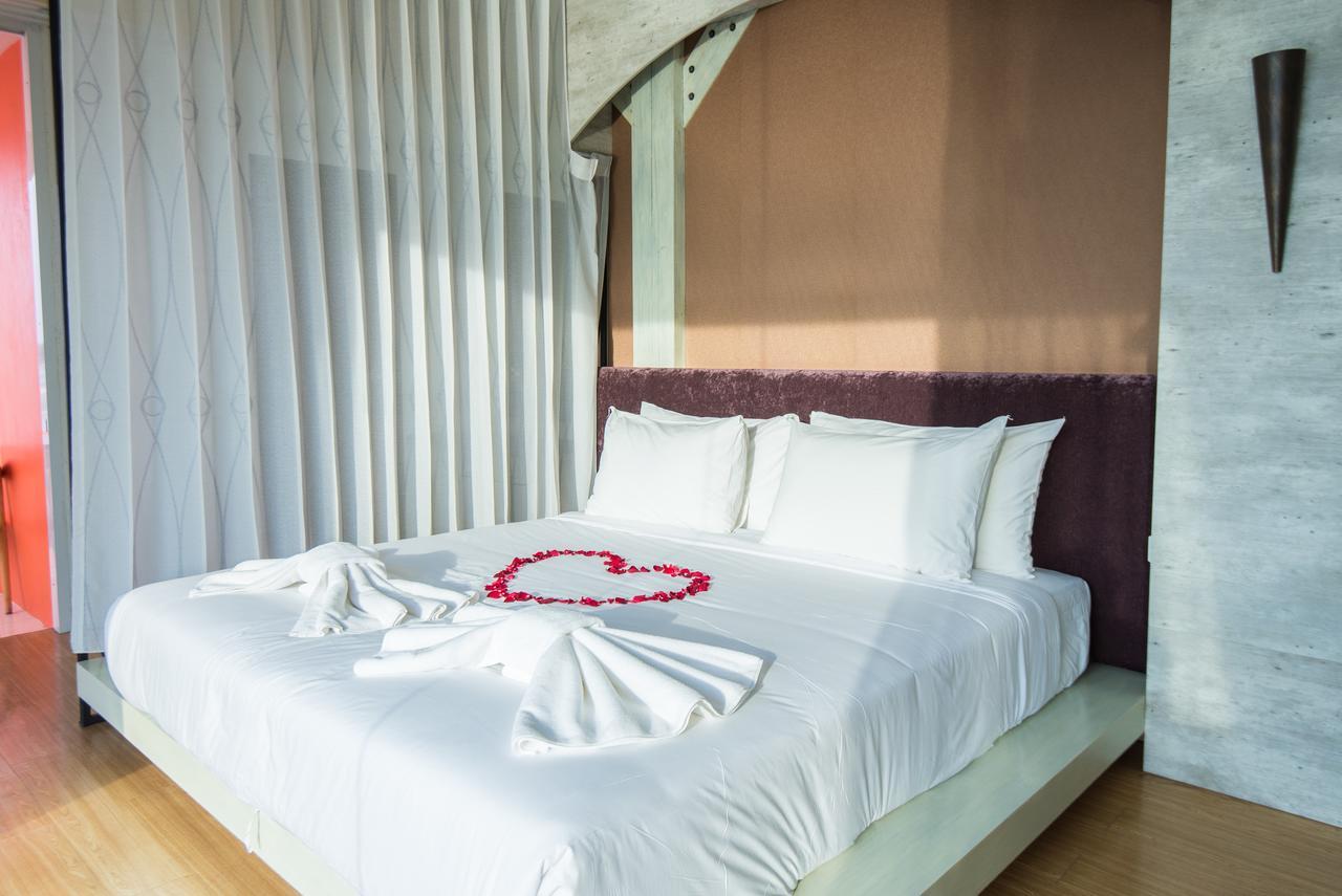 Baan Talay See Cream Resort Samut Songkhram Exterior photo