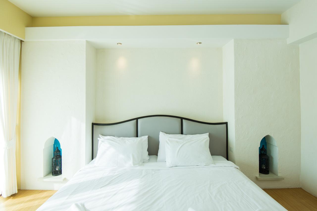 Baan Talay See Cream Resort Samut Songkhram Exterior photo
