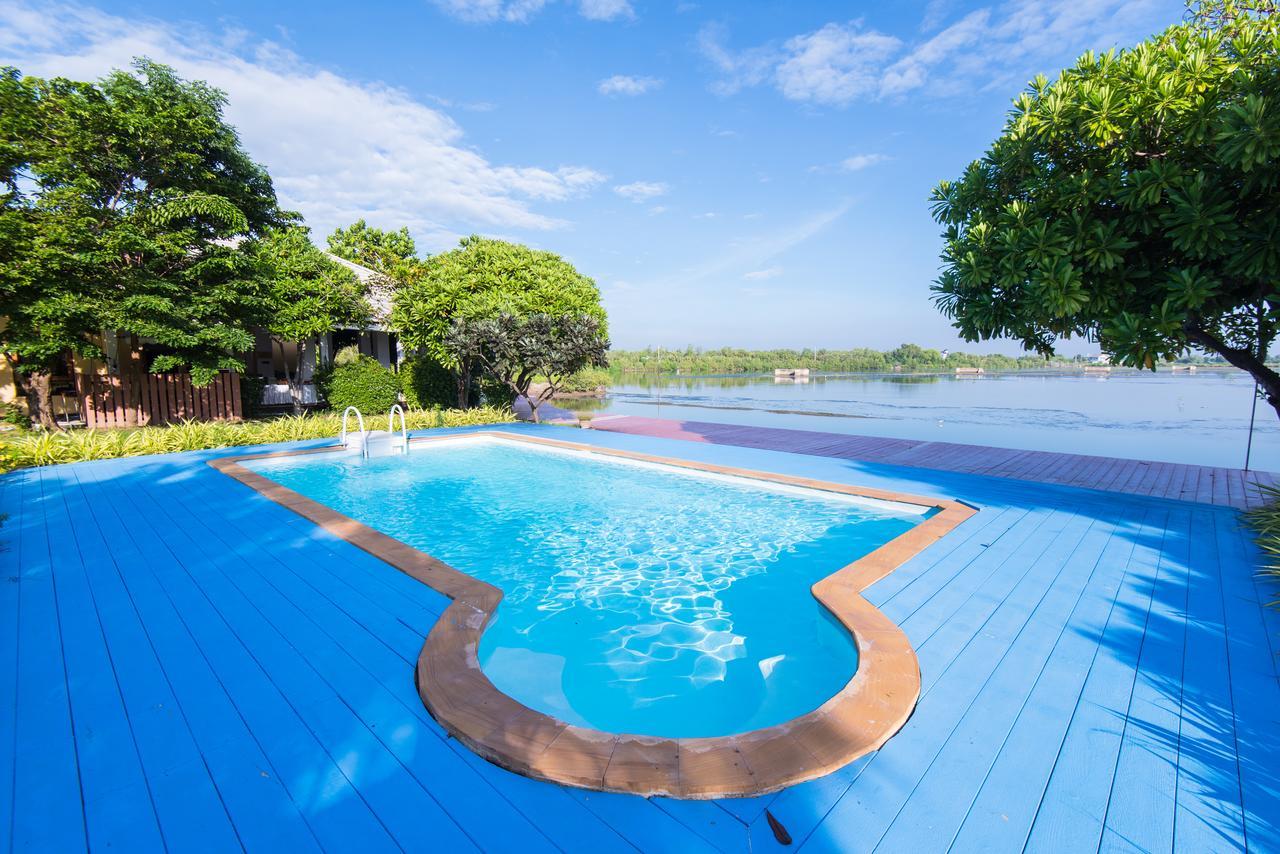 Baan Talay See Cream Resort Samut Songkhram Exterior photo