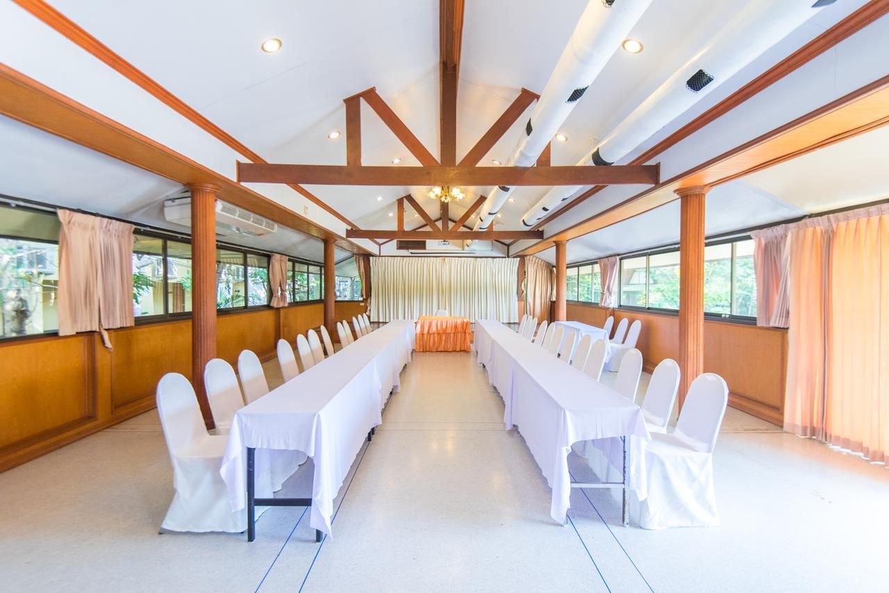 Baan Talay See Cream Resort Samut Songkhram Exterior photo