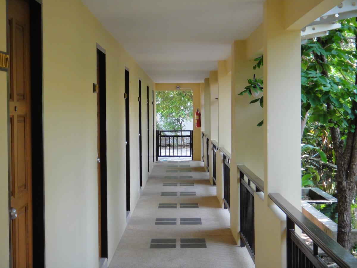 Baan Talay See Cream Resort Samut Songkhram Exterior photo
