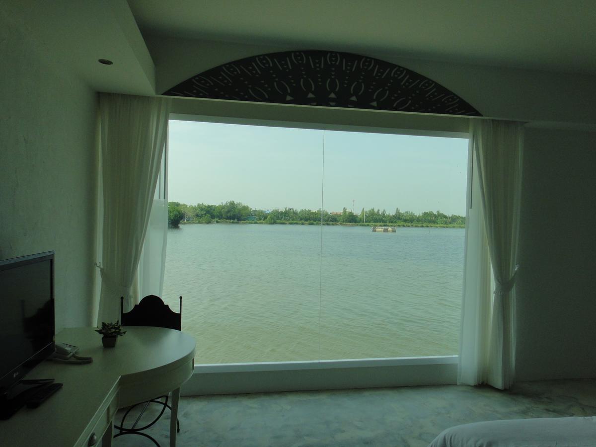 Baan Talay See Cream Resort Samut Songkhram Exterior photo