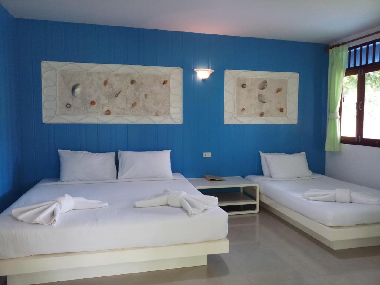 Baan Talay See Cream Resort Samut Songkhram Exterior photo